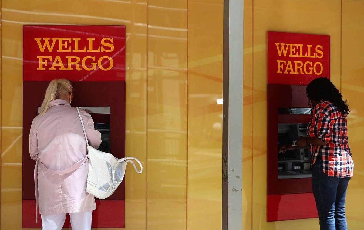 How Wells Fargo’s Troubles Went From Bad to Worse Bloomberg