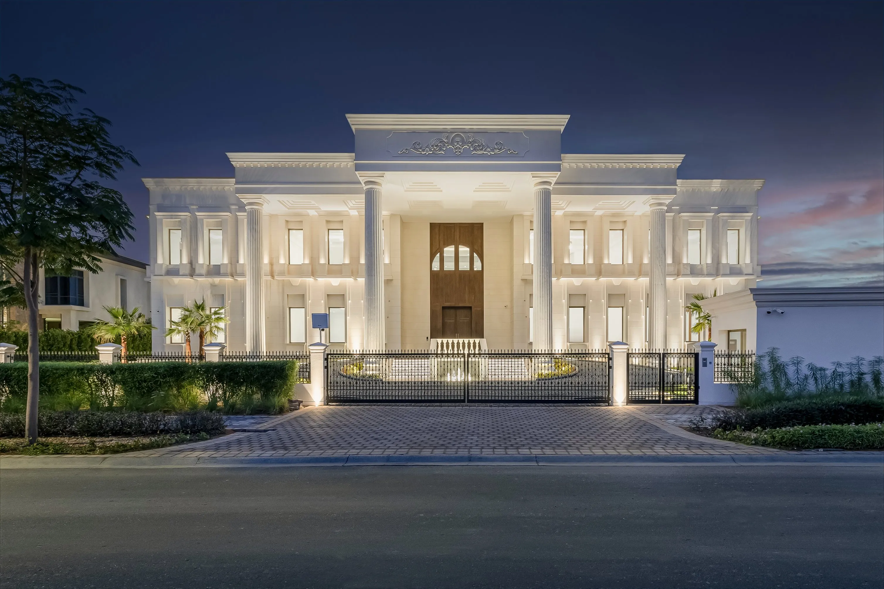 Luxury 3 Bedroom House Plan on a 40 by 80 Plot, image size:3015x2010