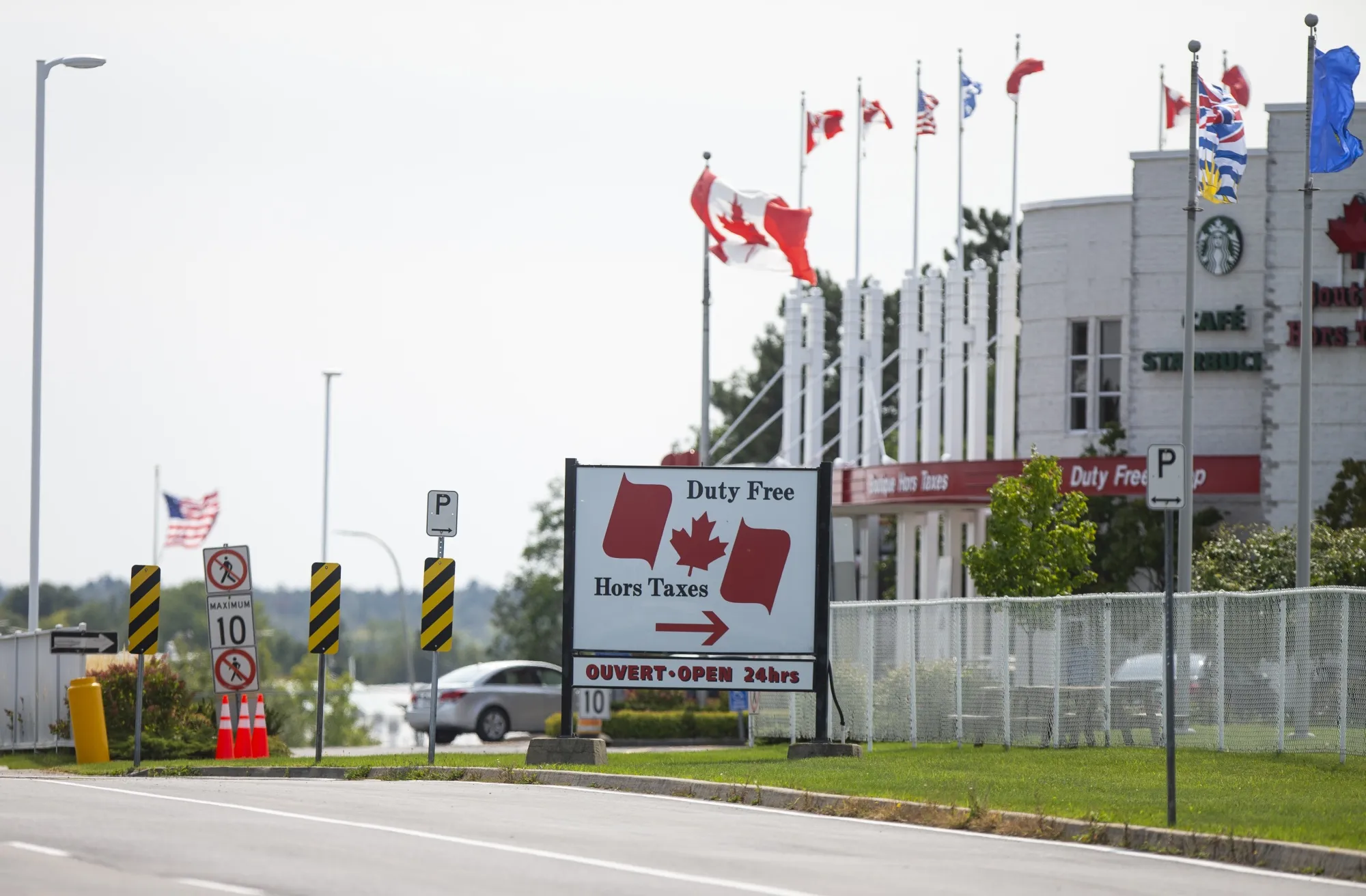 A duty free store at the Canada-U.S. border in Saint-Bernard-de-Lacolle, Quebec.