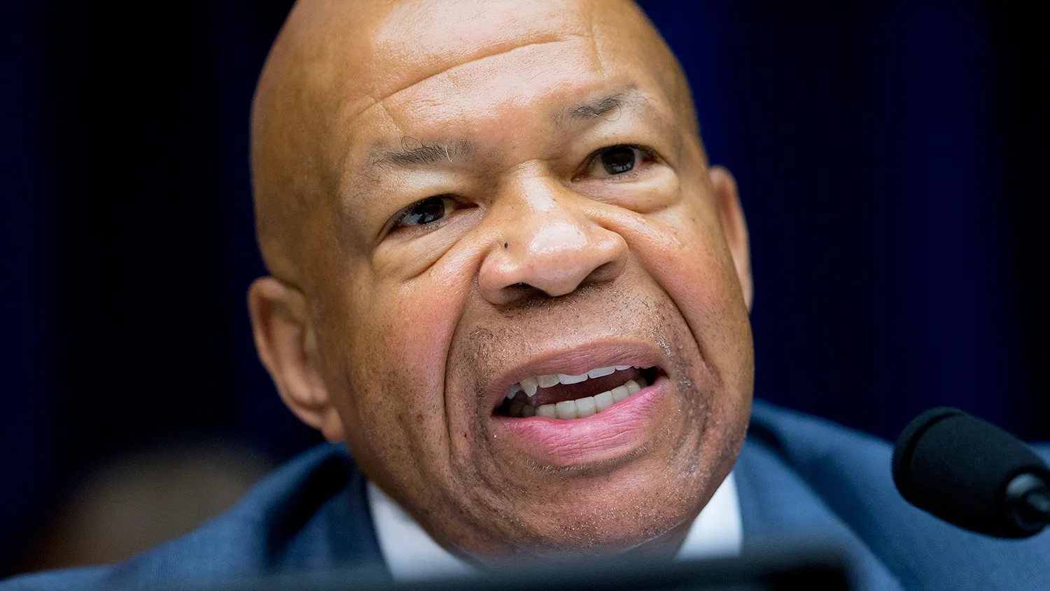 Representative Elijah Cummings speaks in Washington on June 24, 2015.
