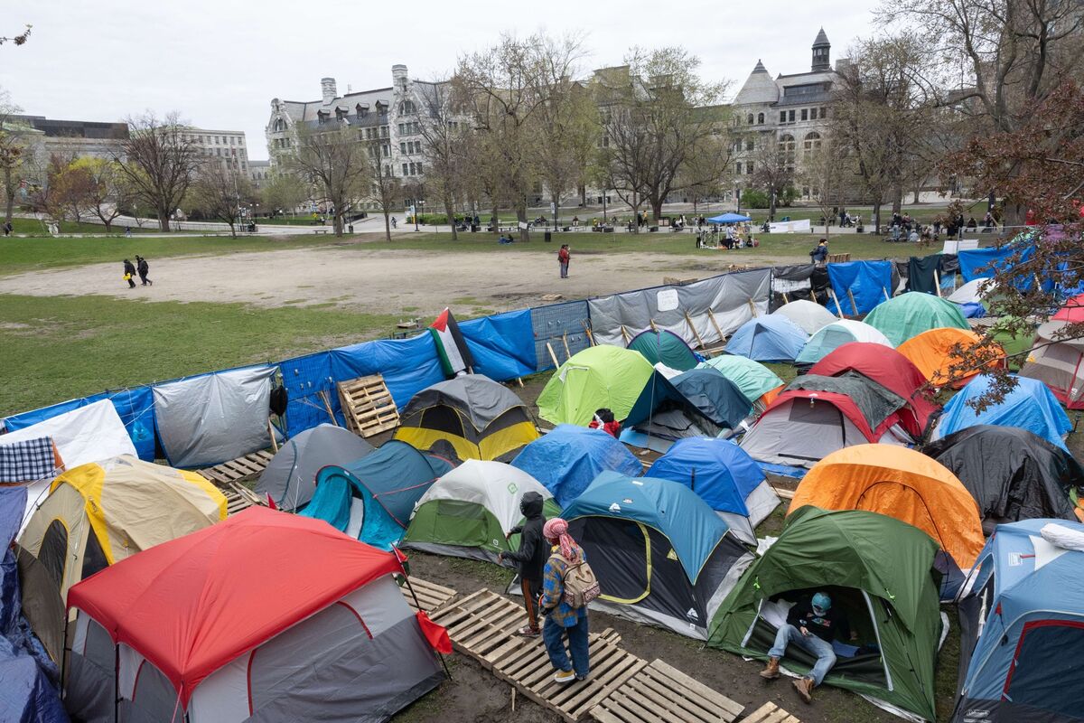 McGill University Shuts Campus to End Protest Over Gaza - Bloomberg