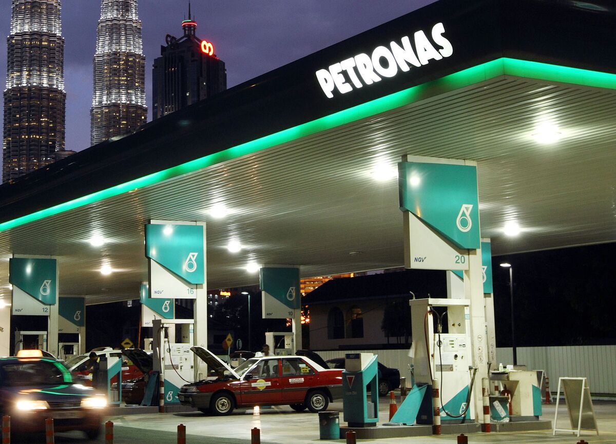 Petronas May Consider Shell Site for Canadian LNG Project ...