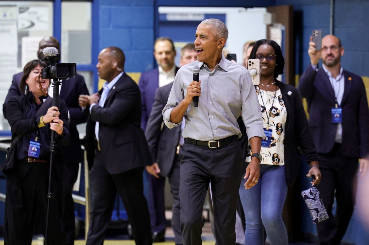 Obama Lock In As Harris Loses Ground With Black Voters, Obama Comes to the Rescue in ...