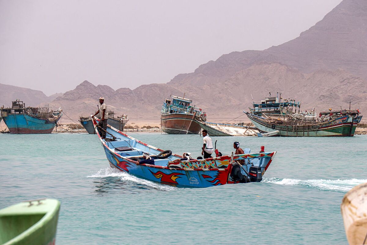 Mideast Tensions Ease as US, Iran Hold Fire