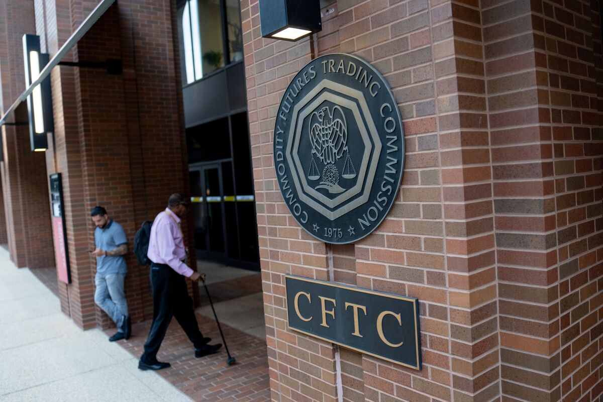 bloomberg.com - Lydia Beyoud - CFTC Tees Up New Prediction Market Rules for White House Review