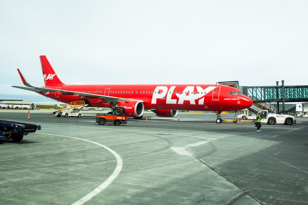 Low-Cost Iceland Carrier Play Shuts Down, Stranding Passengers