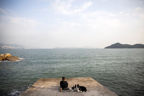 Hong Kong Has a $64 Billion Plan to Build Islands for New Homes