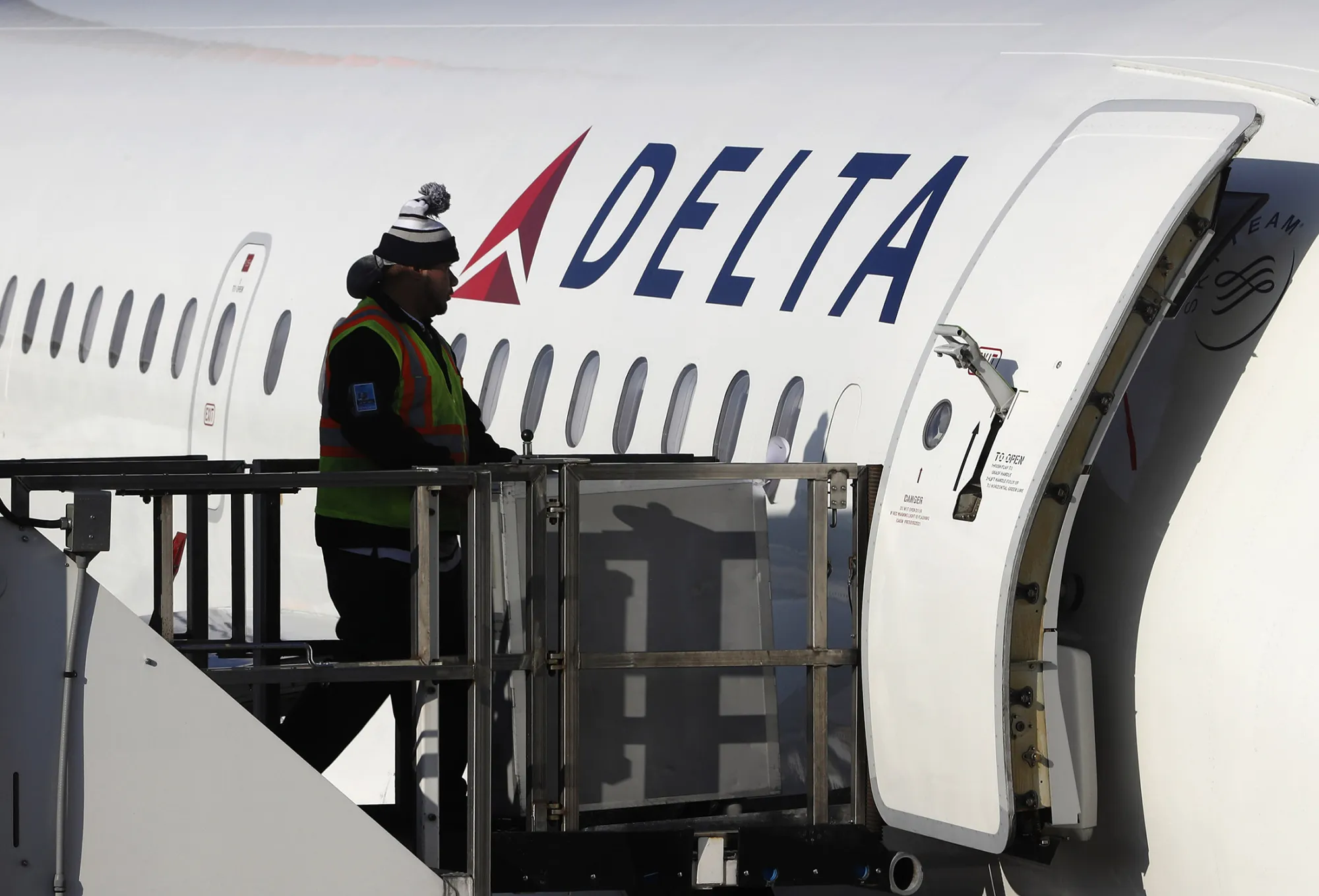 A Delta Air Lines Inc. plane at Salt Lake City International Airport in Salt Lake City, Utah, on Dec. 23, 2016.
