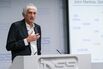 Nobel Winner Warns China Is ‘Nanoseconds’ Behind in Quantum Race