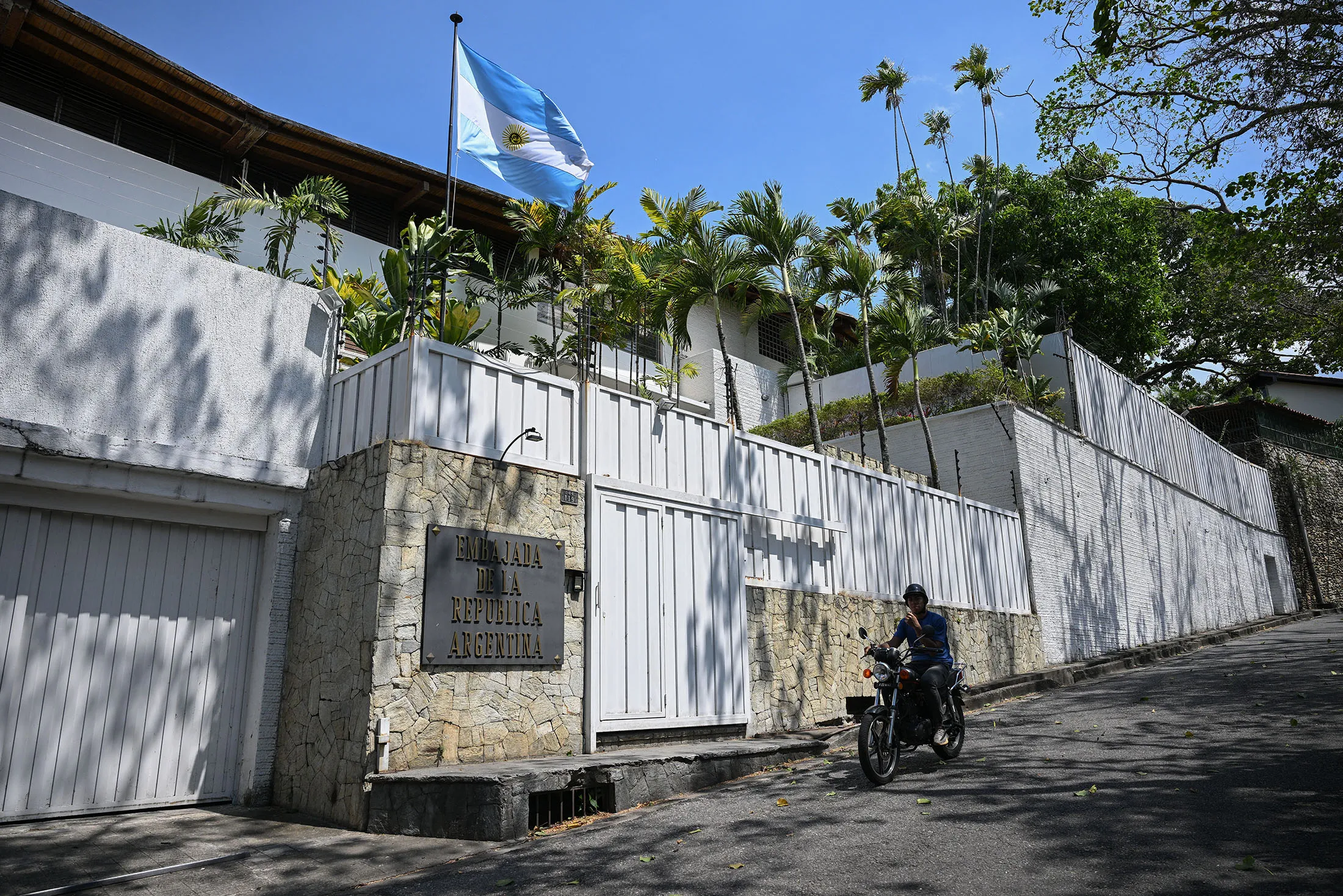 The Argentine embassy in Caracas.