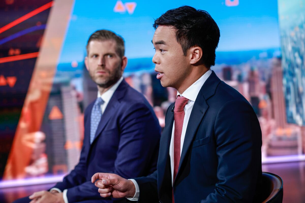 ⚫️ BLOOMBERG: Da trionfo a crollo: il destino di American Bitcoin Corp. dopo la campanella di Eric Trump al Nasdaq.