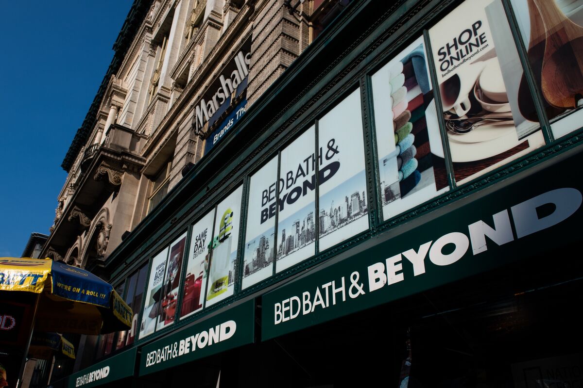 Bed Bath Beyond Sales Dip 10th Quarter But Turnaround Promised   1200x800 