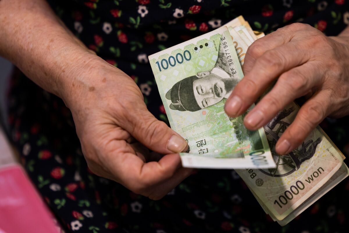 Korea’s Inflation Cools More Than Expected, Offering Some Relief