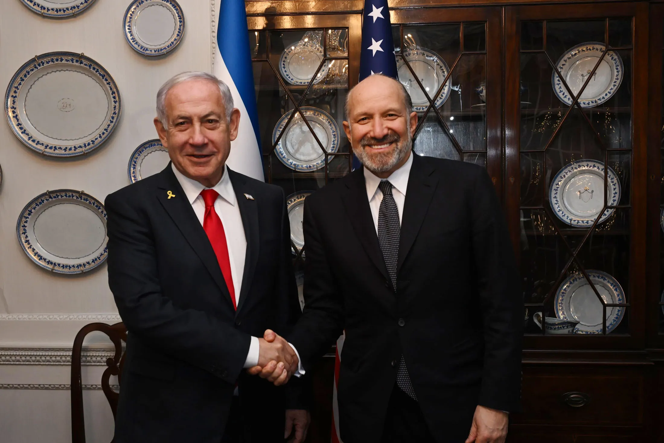 Benjamin Netanyahu and Howard Lutnick in Washington, DC, on April 6.