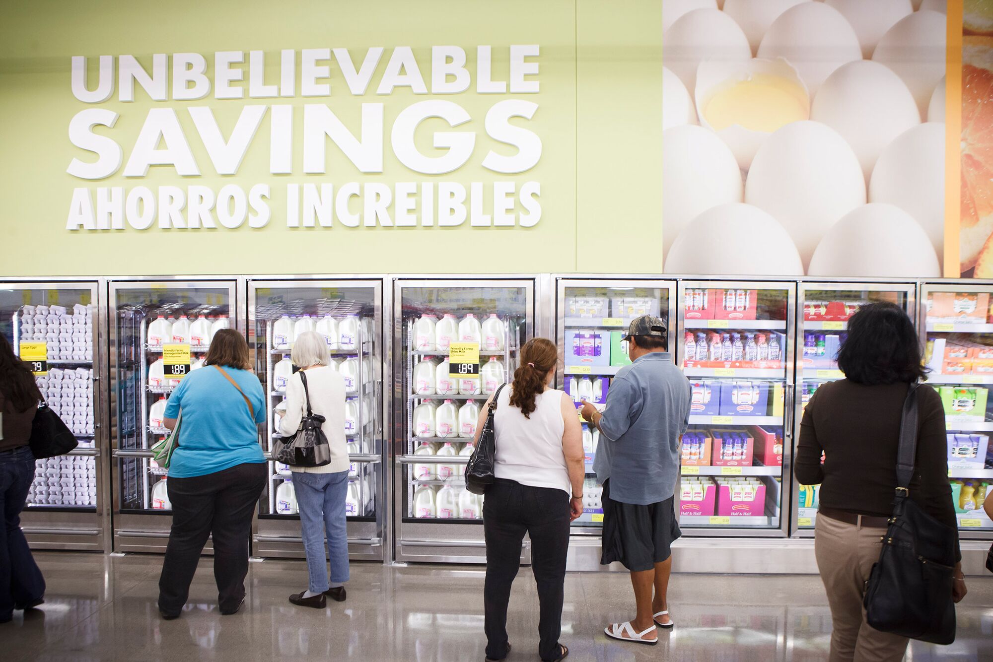 Aldi Grocery Chain Tries High-End Food and Discounts, Too - Bloomberg