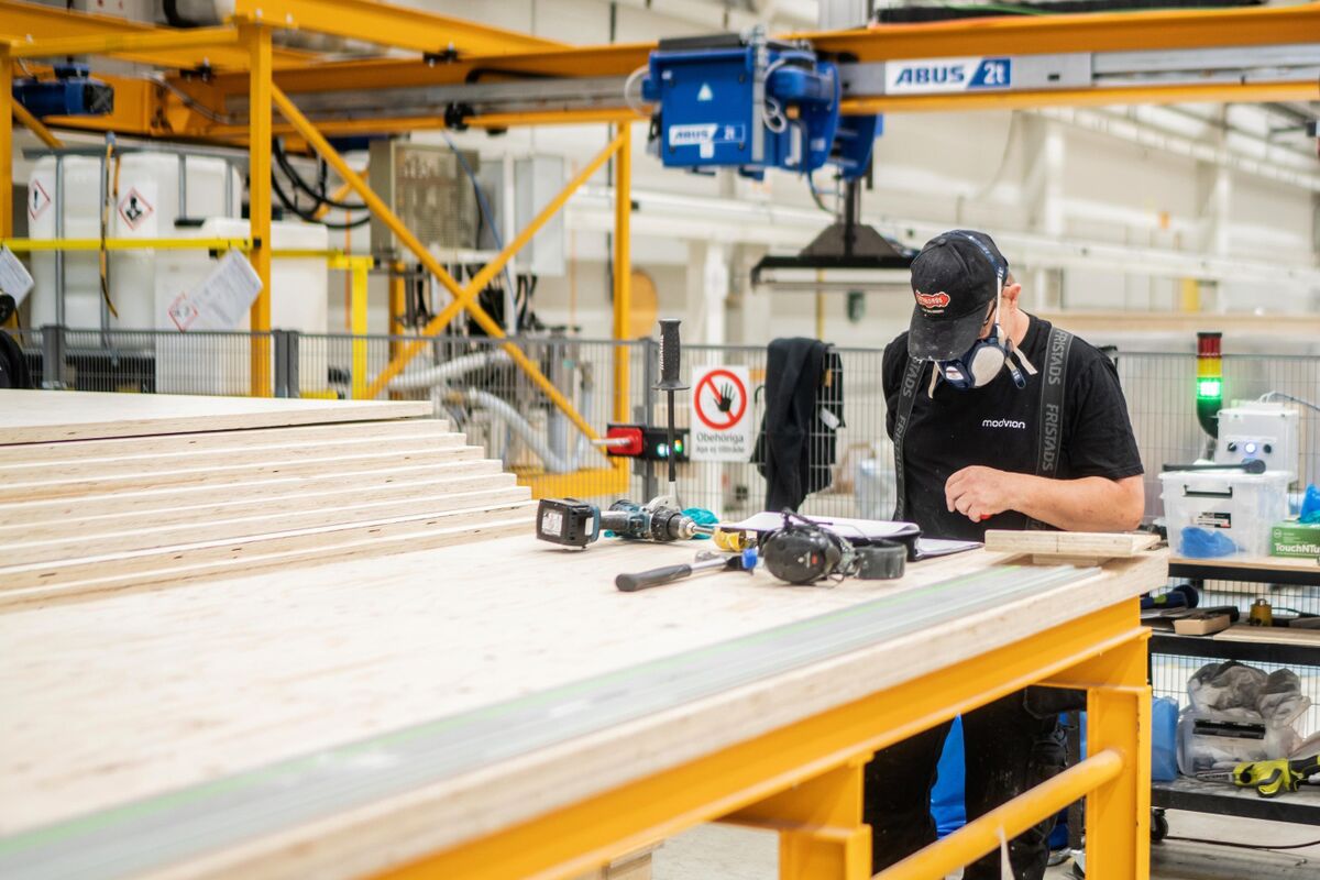 Nền kinh tế Thụy Điển tăng vọt, đe dọa kế hoạch tạm dừng điều chỉnh lãi suất của Riksbank