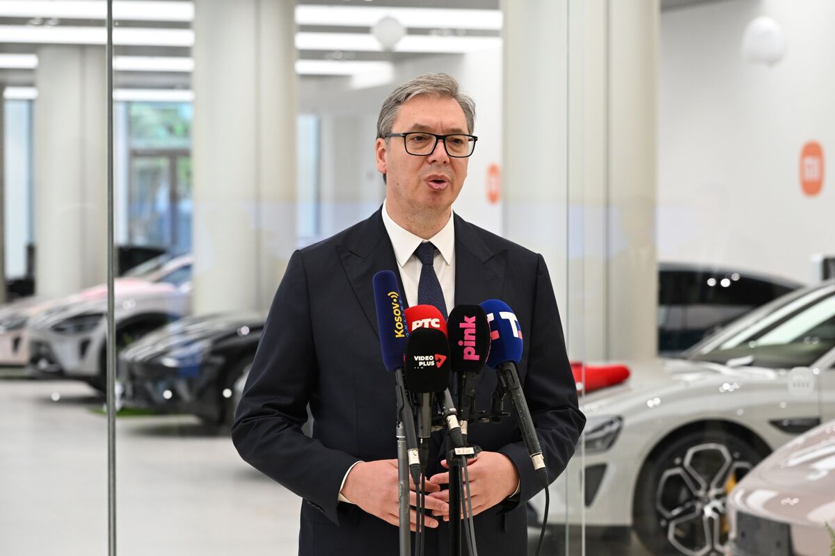 China to Invest $1.1 Billion in Serbia in AI, Robots and Cars