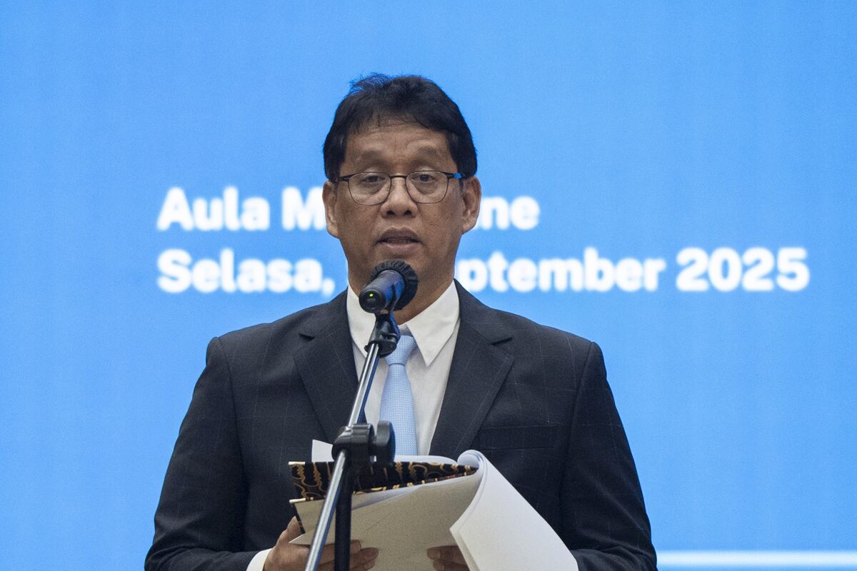 Indonesia May Top Up $12 Billion Injection to State Banks