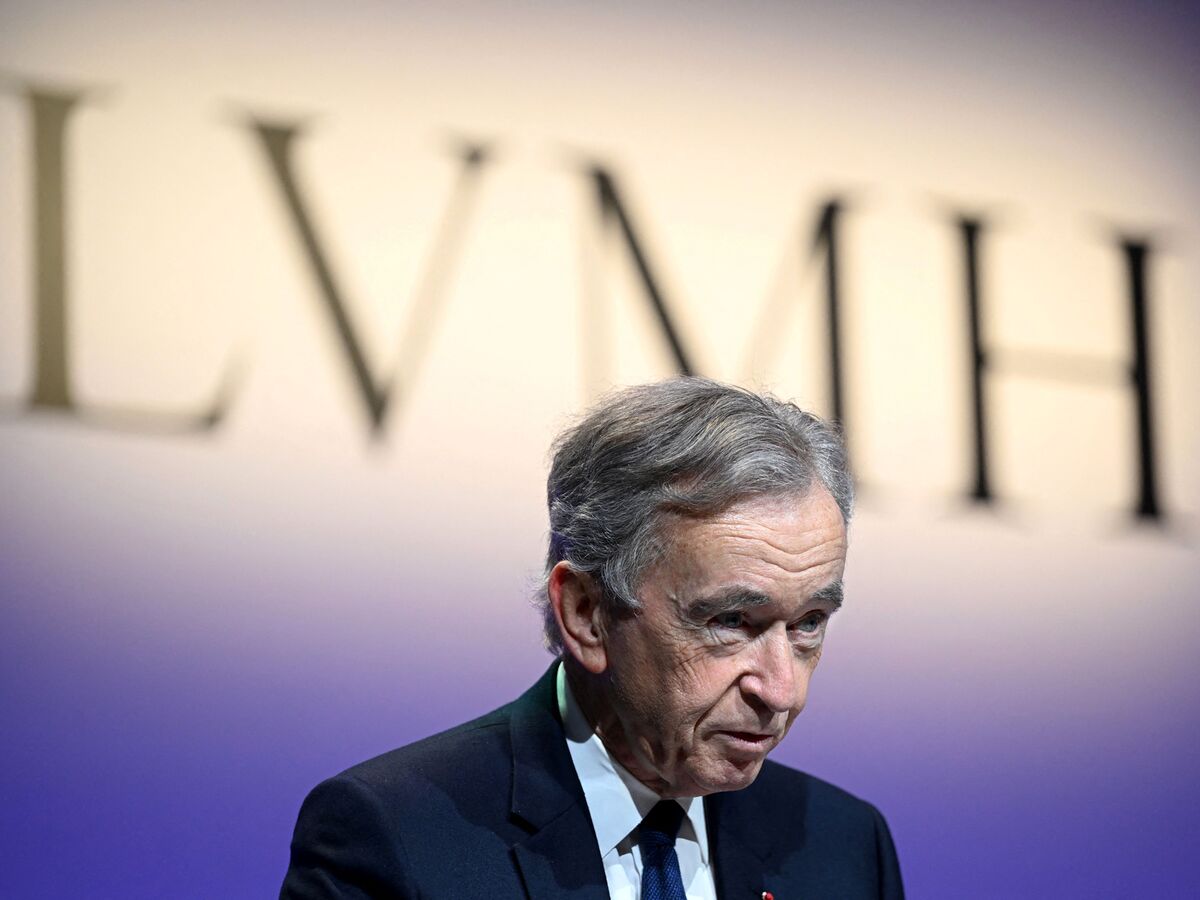 Arnault Transforms LVMH With a Fashion Star Instead of M&A - Bloomberg