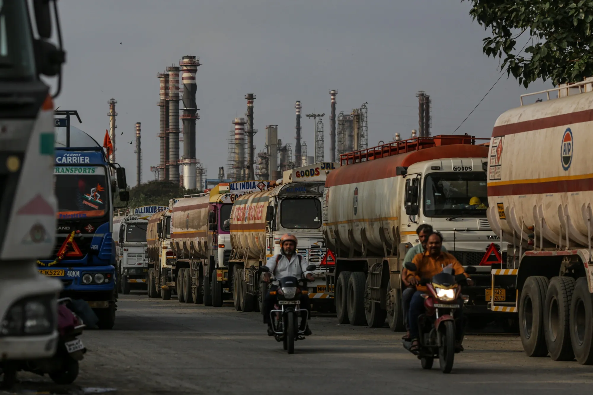 A major buyer of Russian oil, India is now finding itself blindsided by a more aggressive approach to the Kremlin from both Washington and Brussels.
