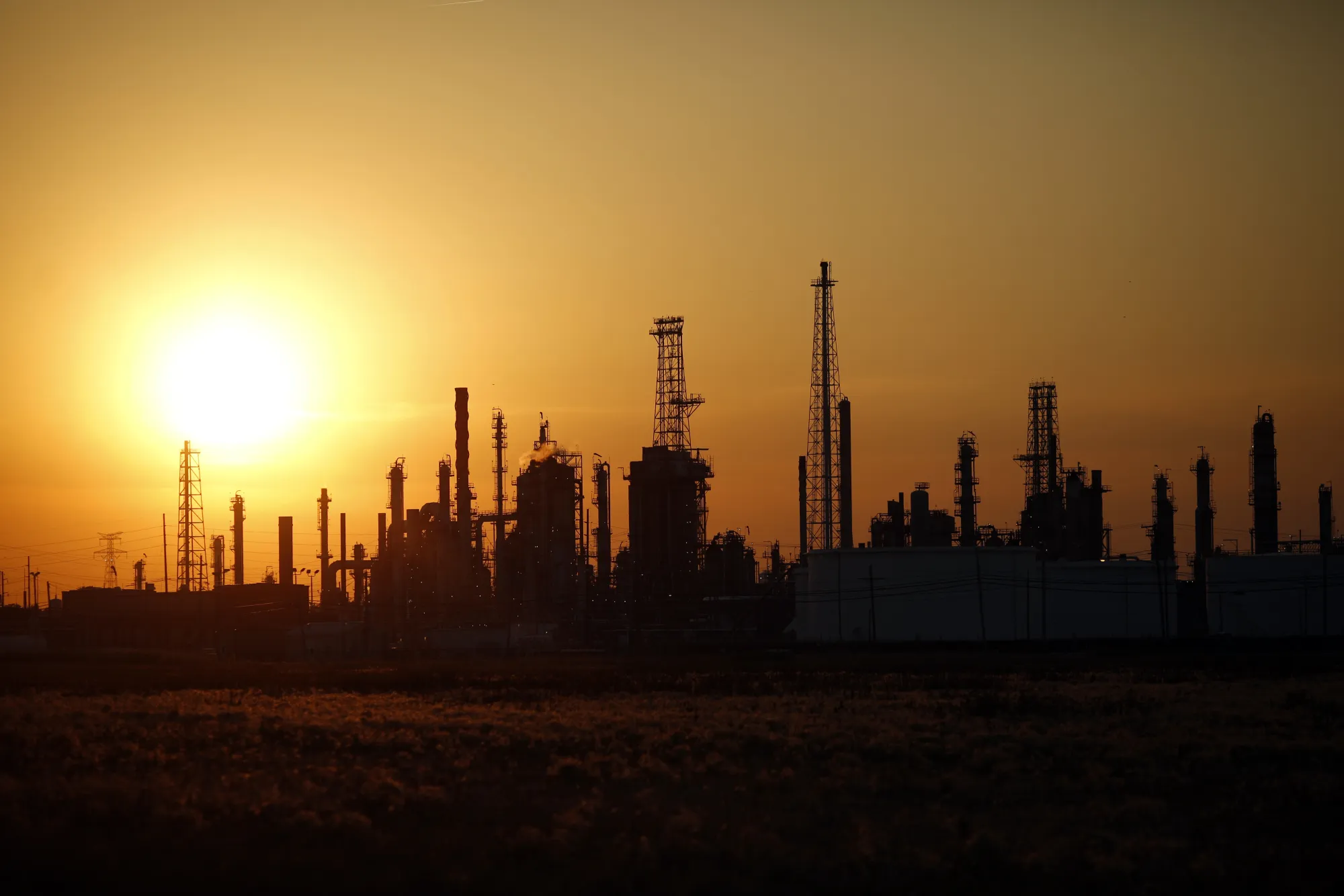The BP-Husky Toledo Refinery As World Gas Output Stalls While Prices Hit U.S. Shale  