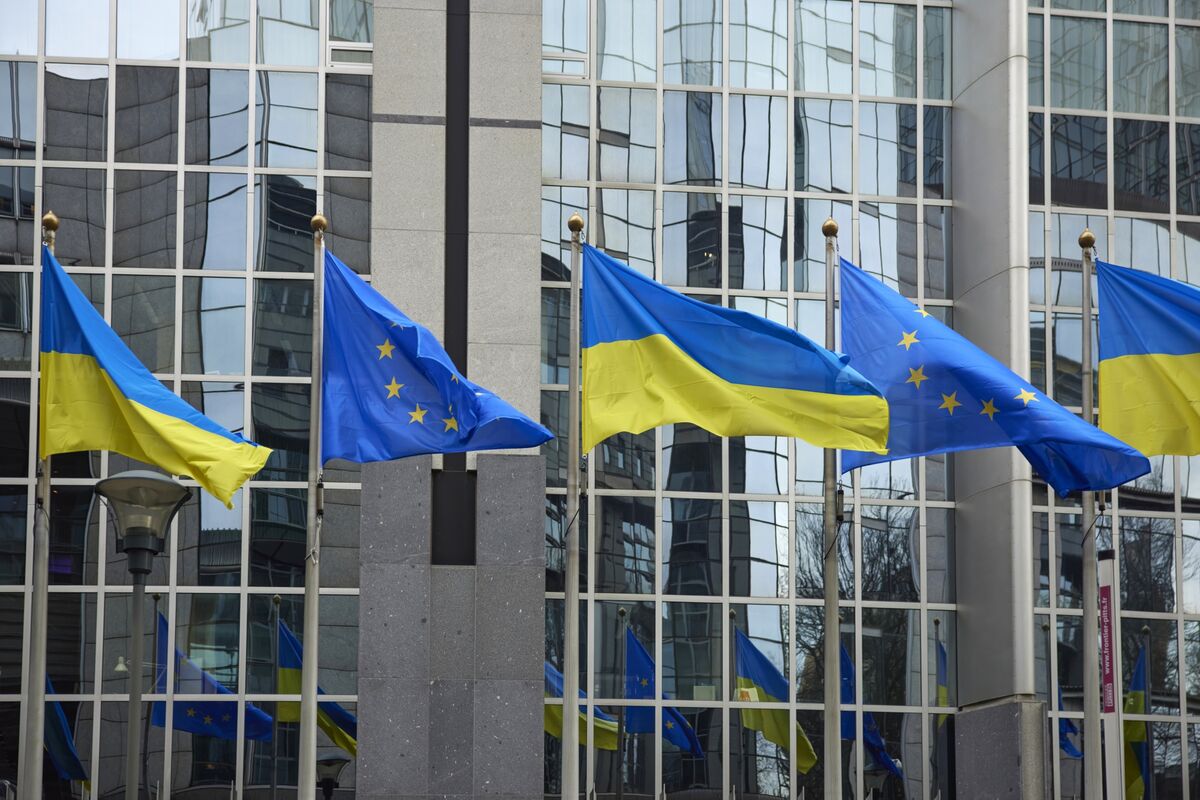 EU Proposes Revamp Of $5 Billion Ukraine Military Aid Fund - Bloomberg