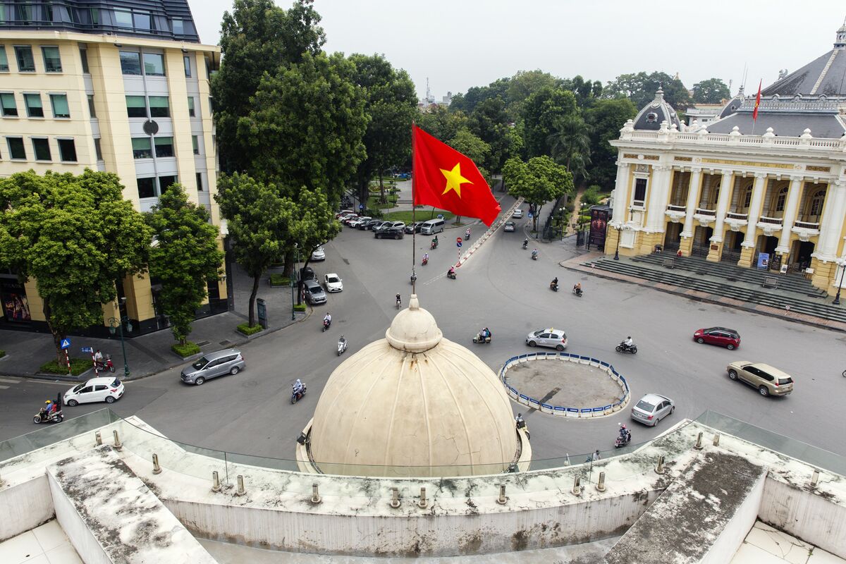 Court orders Vietnam's Rang Dong Holding to pay $6.4 mln to Japan's Sojitz  Pla-Net