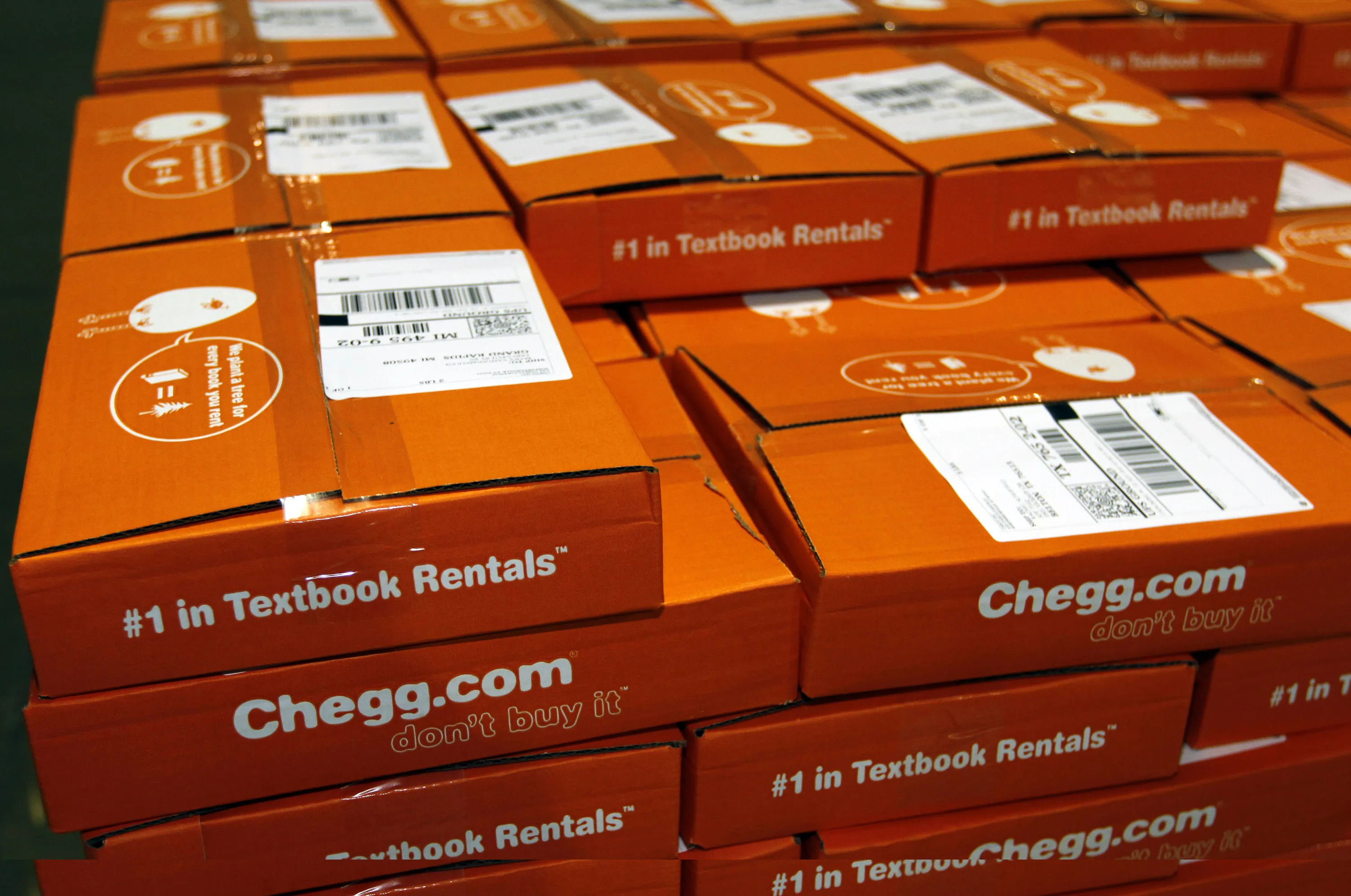 Textbooks&nbsp;at the Chegg Inc. warehouse in Shepherdsville, Kentucky.