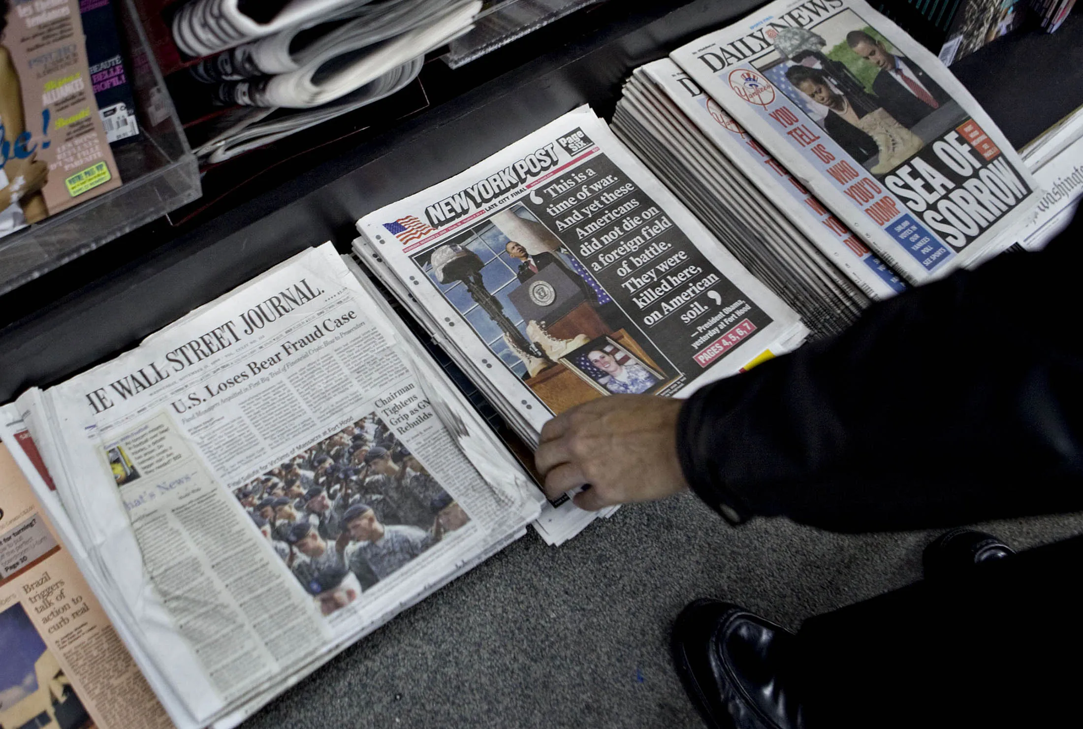 Newspapers Can Predict the Economy Better than Confidence Indexes 