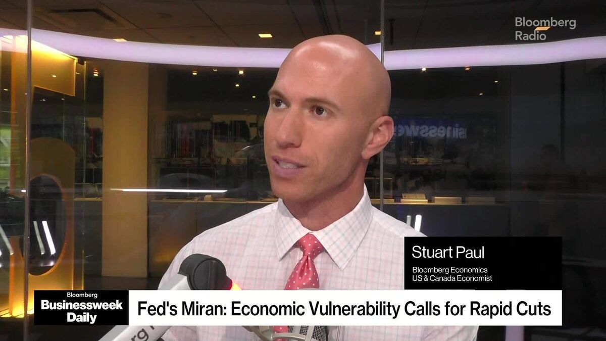 Fed's Miran Says Rapid Rate Cuts Necessary, But Economy 'Not About to Crater'