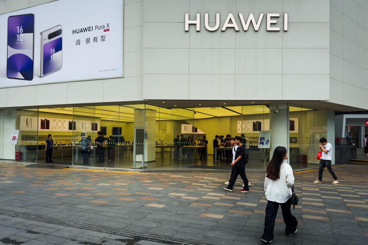 🟪"Huawei lancia il suo primo PC con sistema operativo sviluppato internamente"
