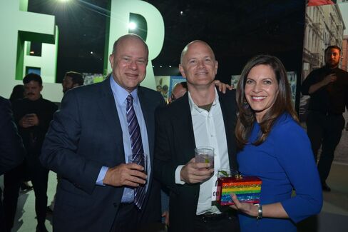 David Tepper, Mike Novogratz and Sukey Novogratz. Photographer: Amanda Gordon/Bloomberg
