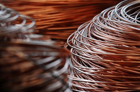 Banro Leading Miners in Worst Drop Since 1990