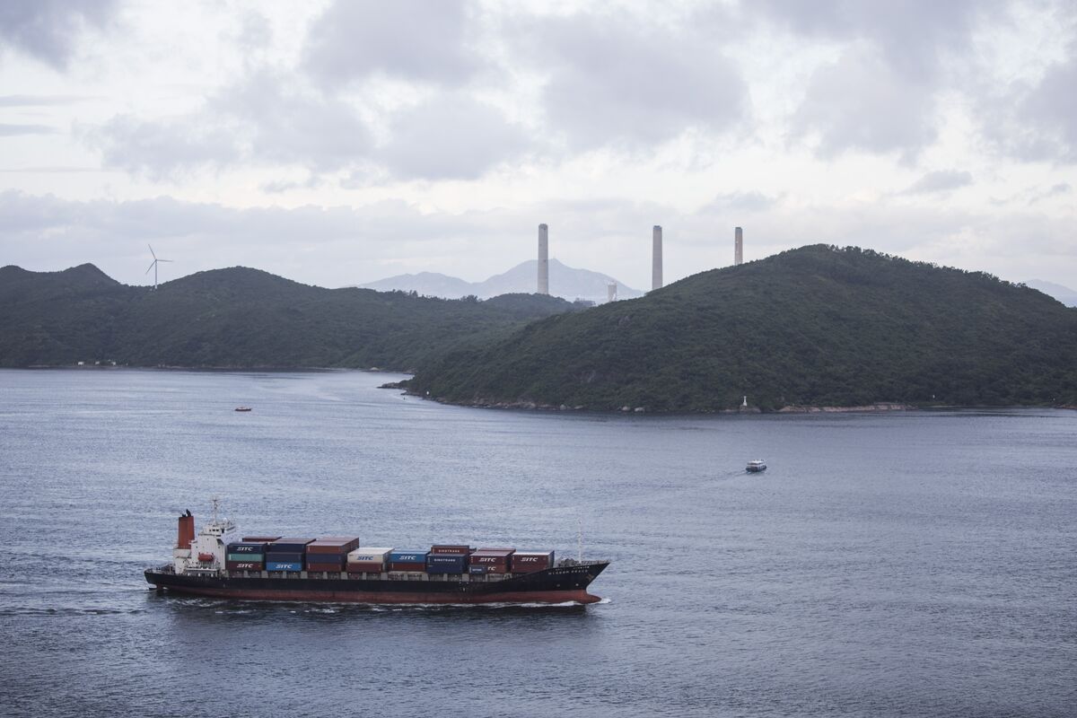 World’s Highest Gas Prices Expose Hong Kong’s Energy Vulnerability