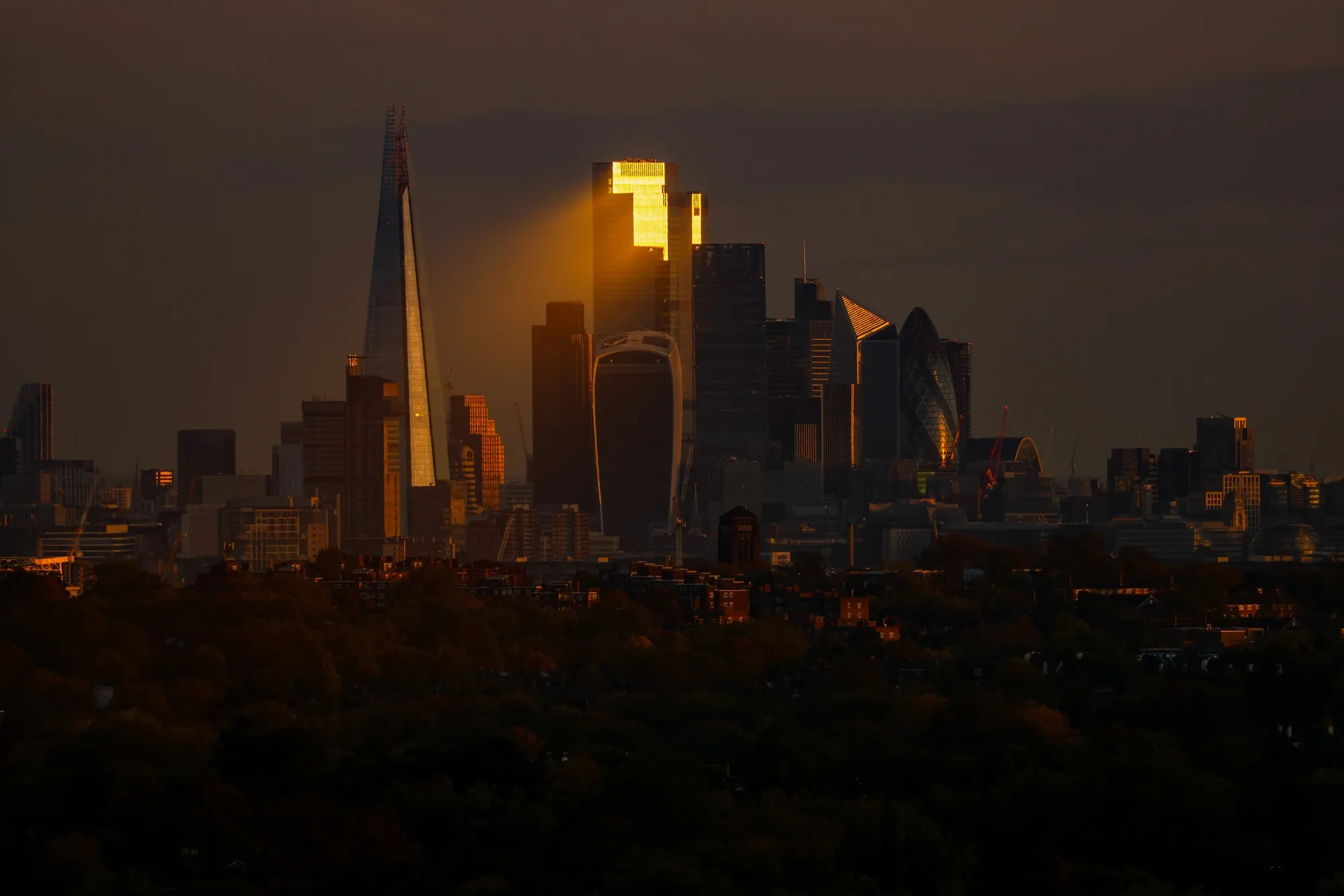 One of London’s Top Rivals Explains How to Score a Brexit Boost