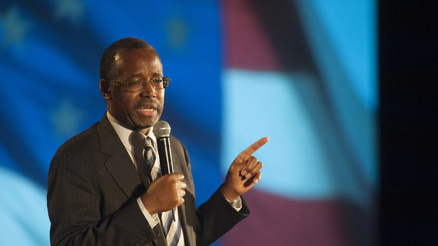 Dr. Ben Carson speaks as the keynote speaker at the Wake Up America gala Event September 5, 2014 at the Westin Kierland Resort in Scottsdale, Arizona.
