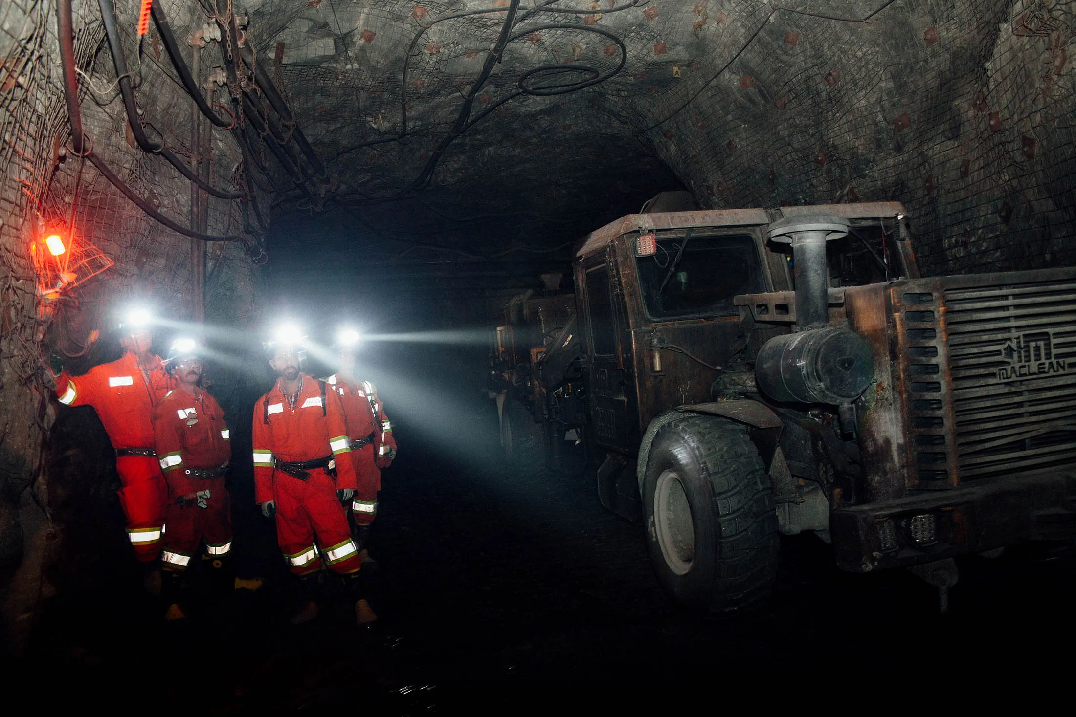 1484805191_canada mine1