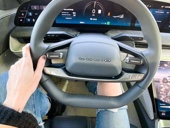 What It’s Like to Drive 11 Hours in a $169,000 Lucid Air Electric Car
