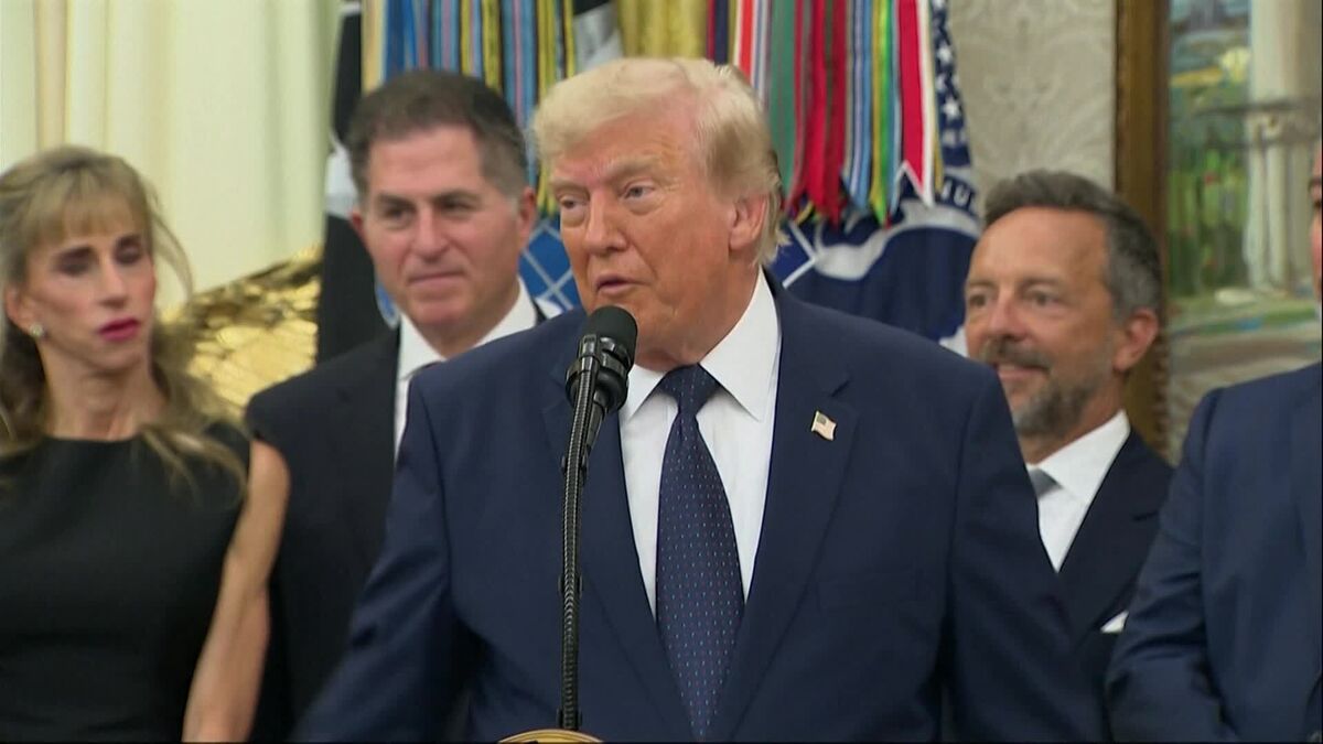 Trump Says He Asked FIFA To Review Red Card Given to Balogun Trump Says He Asked FIFA To Review Red Card Given to Balogun