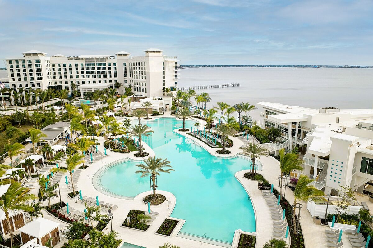 Blackstone Buys Sunseeker Resort for $200M