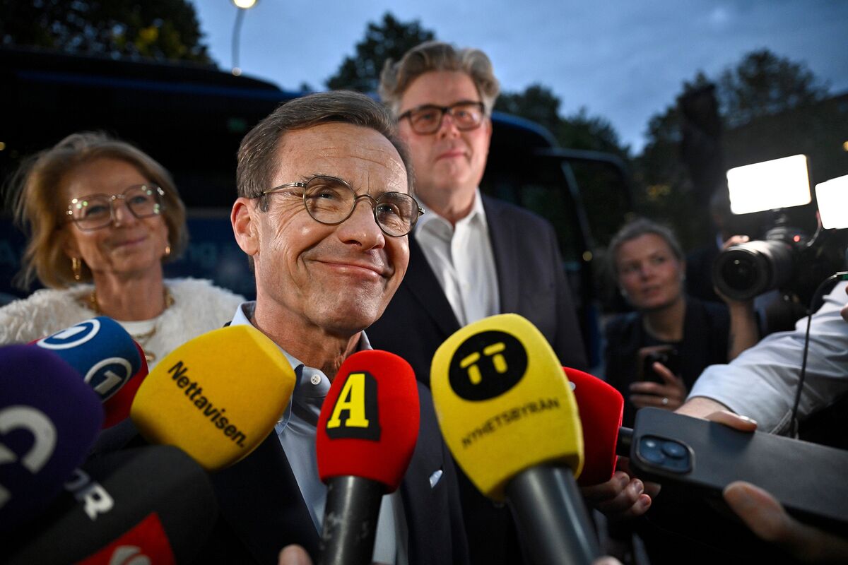Expats Set to Tip Tightest Swedish Electoral Race in Century