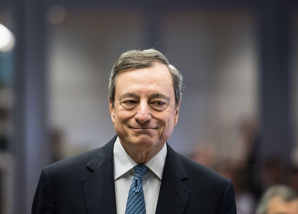 Ο Mario Draghi μπορεί να αφήσει πίσω του ένα τελευταίο δώρο νομισματικής πολιτικής