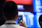 Inside the Tokyo Stock Exchange As Banks Continue Rally Following Yields Spike