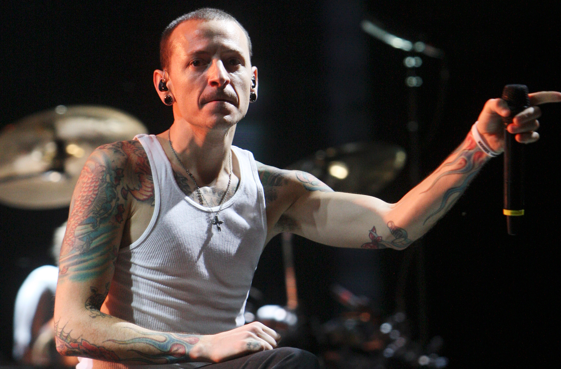 Linkin Park Frontman Chester Bennington Dies in LA At 41 - Bloomberg