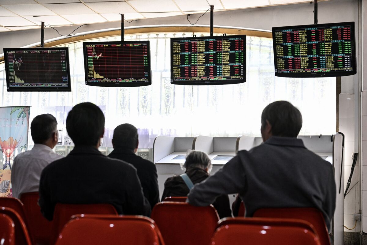 bloomberg.com - Chinese Stocks Withstand Vanke Woes as Tech Becomes Key Driver