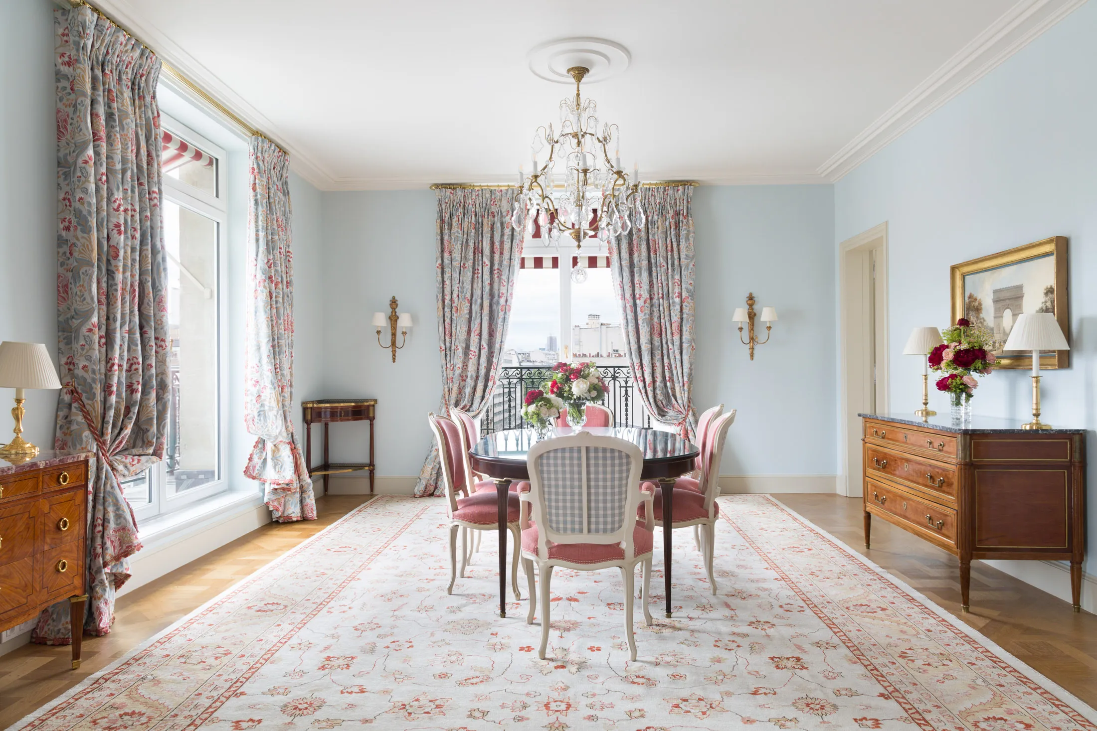 The dining area of a Le Bristol Paris suite.