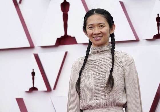 ‘Nomadland’ Director Chloe Zhao Now Needs to Win Over China