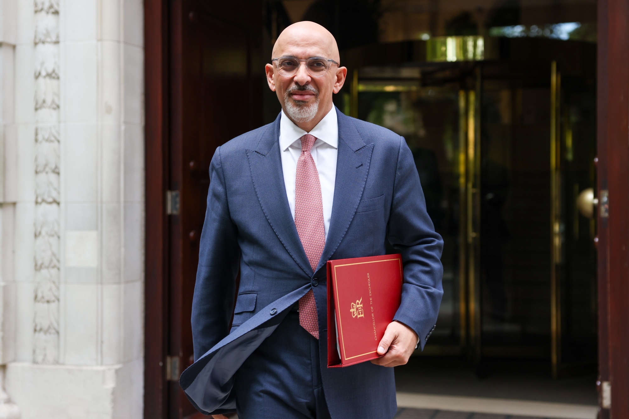 uk-chancellor-nadhim-zahawi-has-open-mind-on-powers-to-overule