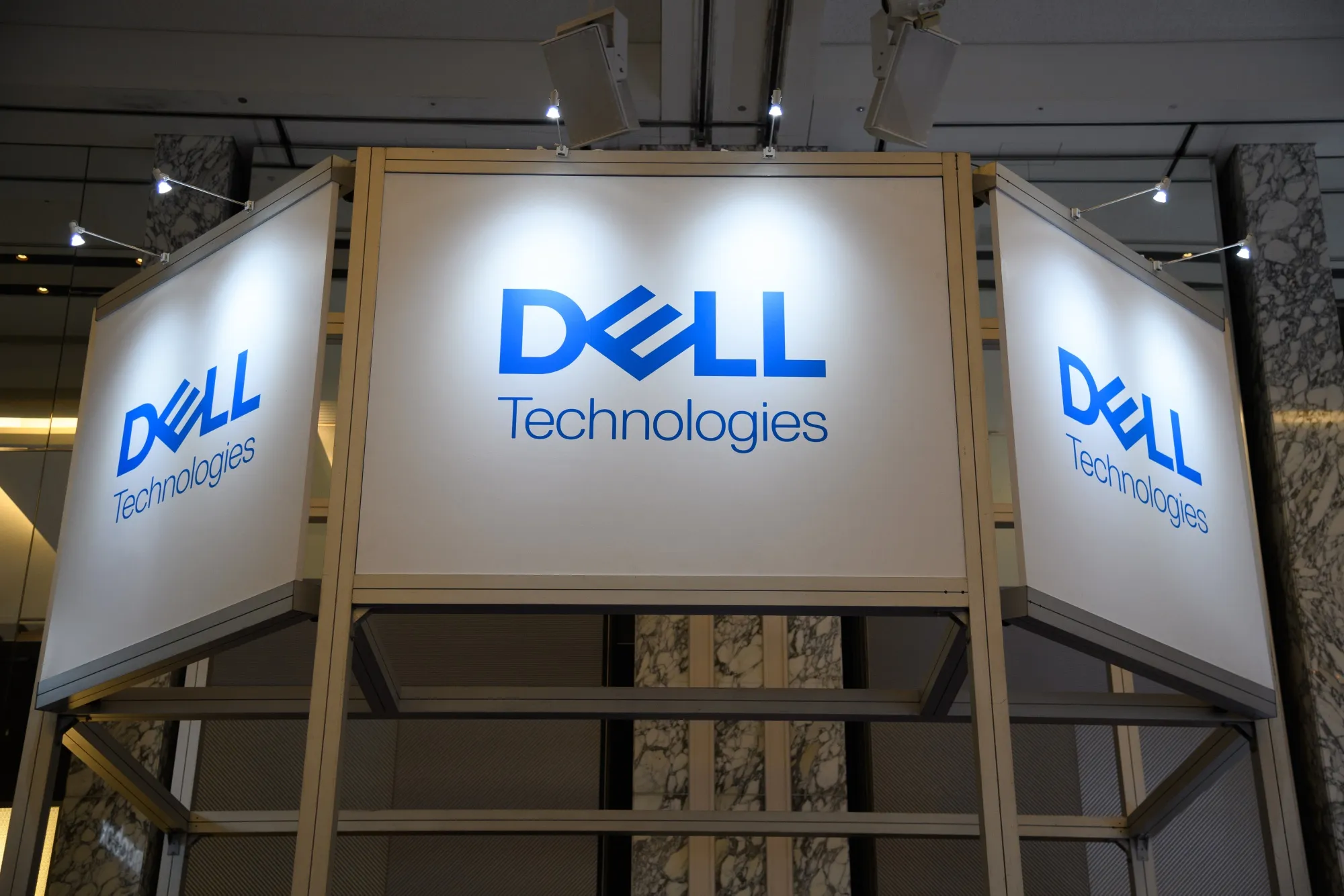 Dell announced plans to cut about 6,650 jobs.