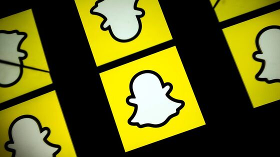 Snap to Pay $1 Million a Day to Creators for Spotlight Videos